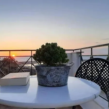 A View From The Attic Window. Kyparissia, Messinia Apartment Exterior photo